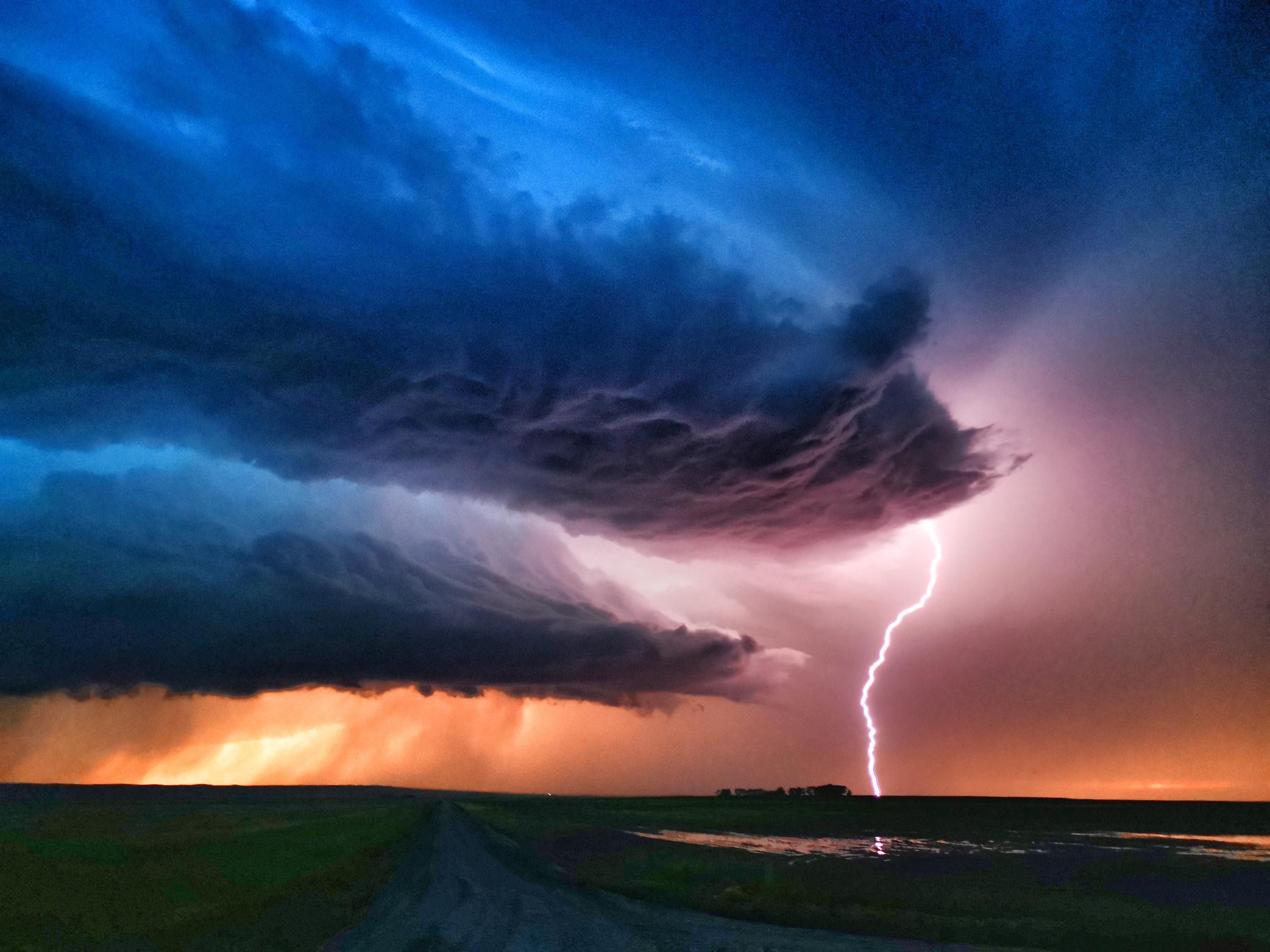 Weather Photographer of the Year Setting the scene Storm Chasing